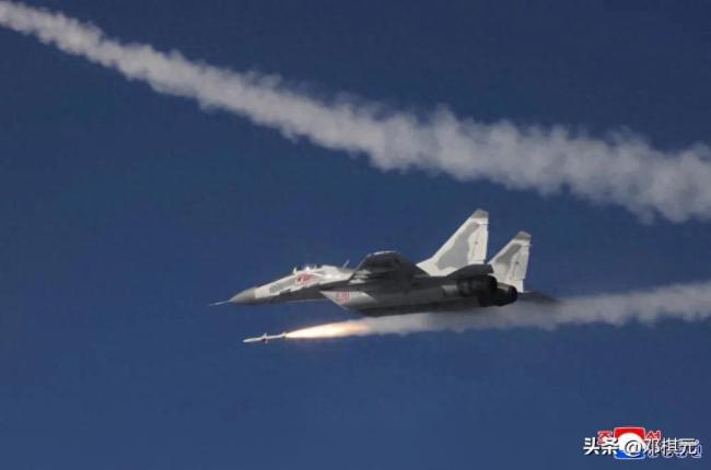 朝鲜新型空空导弹曝光 技术哪里来的