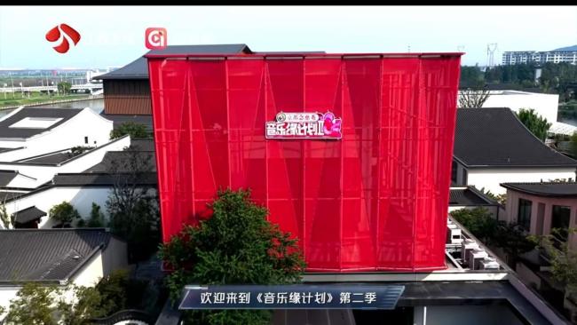 薛之谦听到张峻豪18岁出专辑的反应 内娱音综新亮点