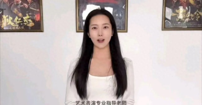 高校回应被指强迫学生冲票房