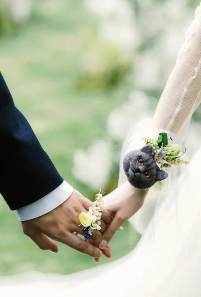 五一迎“双春年”结婚热潮, 婚礼策划师: 5天赶6场, 但年轻人的婚礼预算降低了