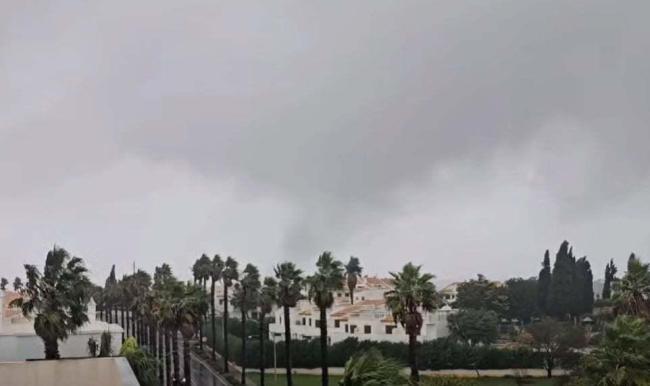 葡萄牙南部遭龙卷风袭击致1死20余伤