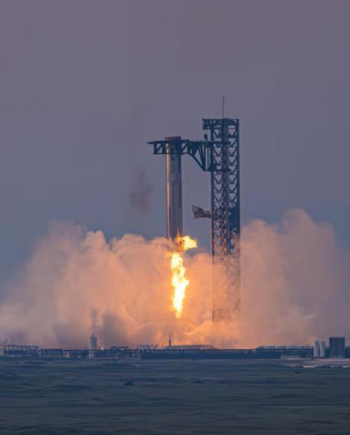 马斯克终于让“星舰”飞稳了