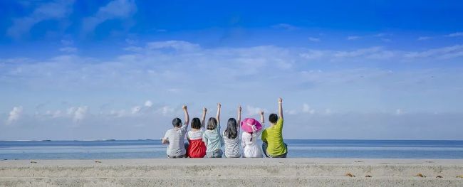 国务院鼓励中小学放春秋假