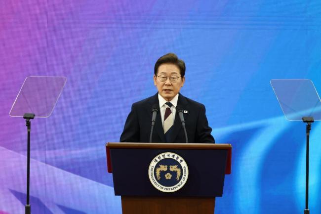 李在明执政首月支持率为65%