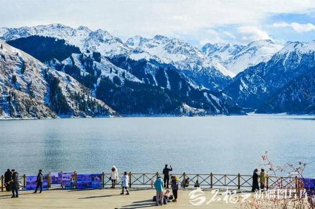 天山天池景区婚姻登记站启用