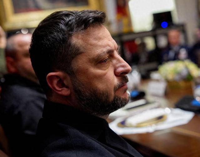 特朗普要求泽连斯基割地给普京