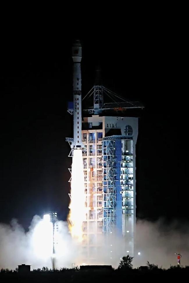 中国成功发射风云三号08星