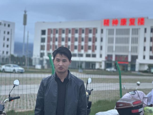 男子被诊断为精神分裂症8年才知情