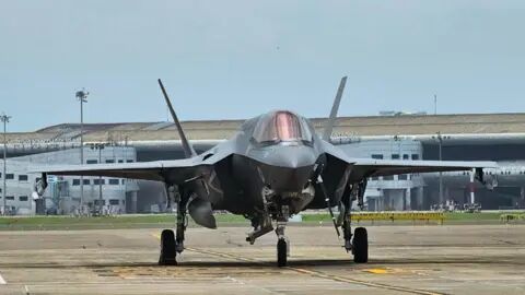 英F-35B战机滞留印度一个多月即将返航