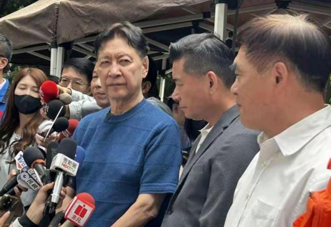 赵少康回应国民党遭全面追杀搜查