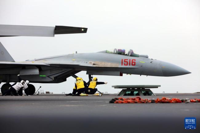 福建舰绝技电磁弹射到底好在哪