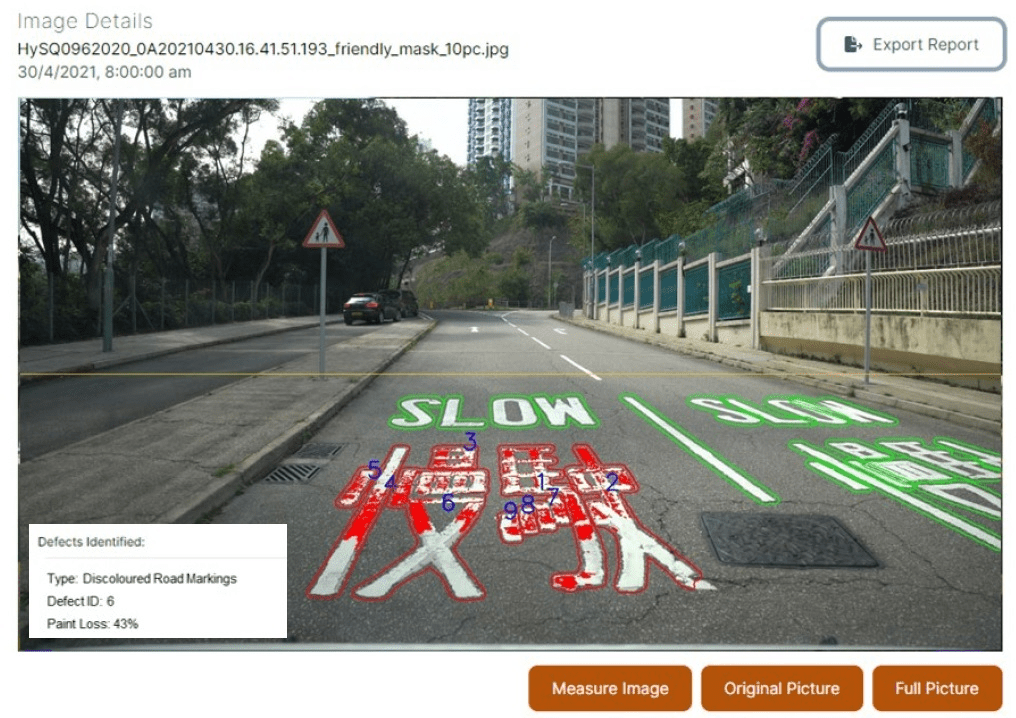 路政署的侦察道路欠妥系统，自动识别路面裂缝及褪色路面标记和记录其位置。