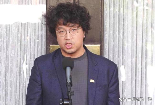 黑熊变狗熊？“台独战将”沈伯洋末路狂奔的“危险游戏”！