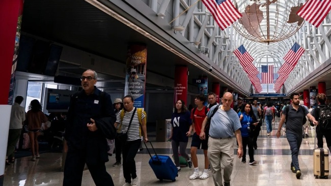 因政府 停摆 美国超1.3万空管员月底恐领不到工资