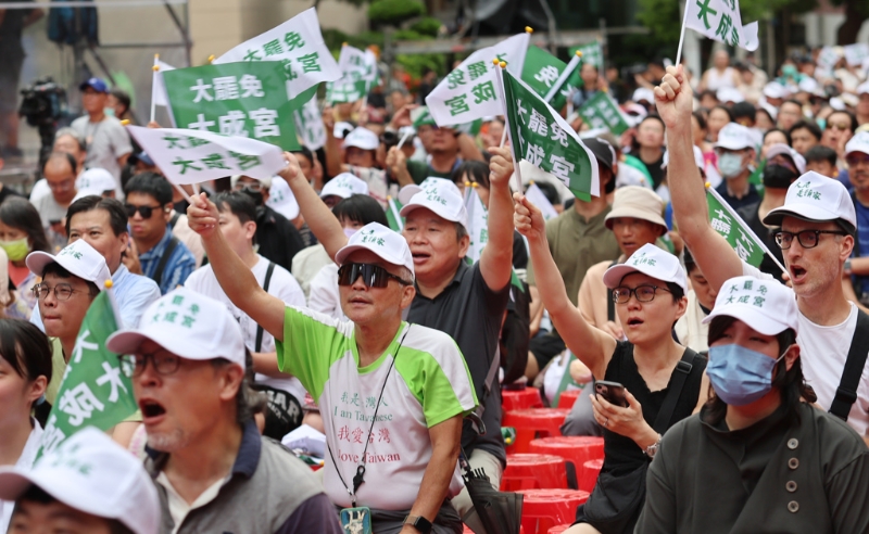 大罢免结果绿营惨败,也让许多青鸟至今仍不敢置信。 大罢免结果绿营惨败,也让许多青鸟至今仍不敢置信。