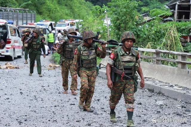 特朗普都劝不住，柬埔寨和泰国为什么“往死里打”？