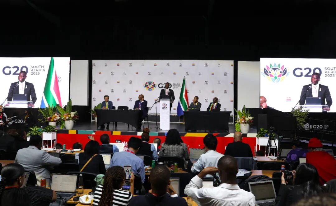 美国反对无效，压倒性通过！