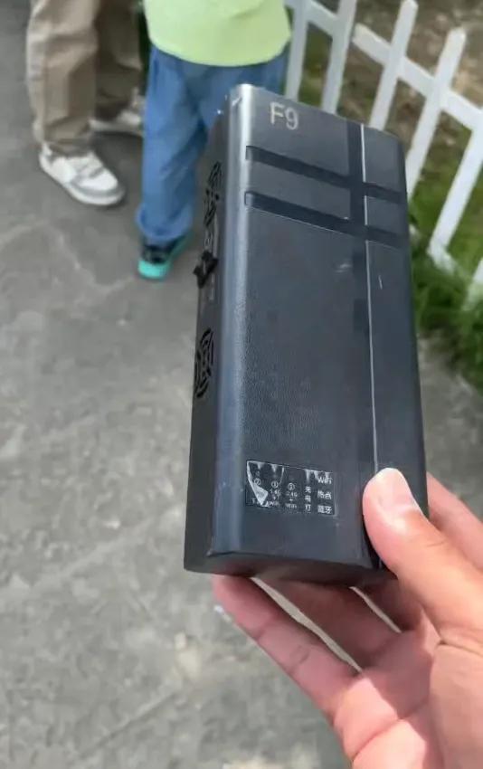 旅拍店被指用信号屏蔽器干扰同行