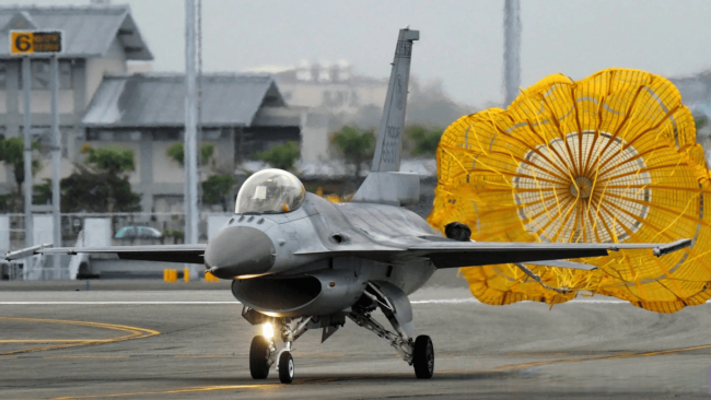 台湾终于有隐形战机了