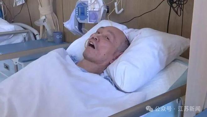 无名无姓，在医院躺了7年半，仅能转动眼球，身份成谜！医院发声