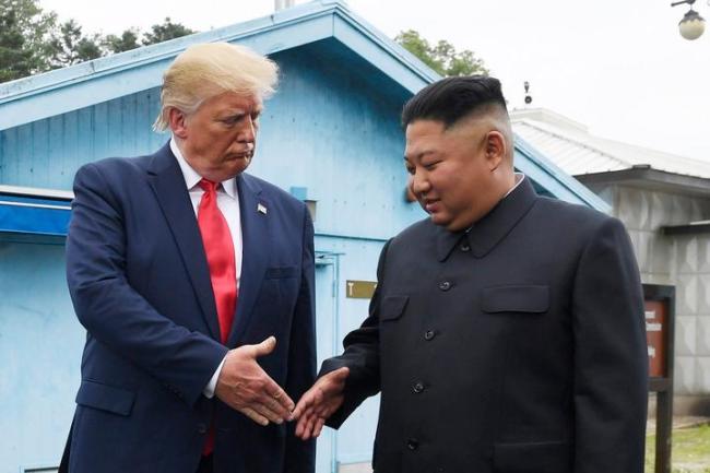 特朗普：希望重建与金正恩关系