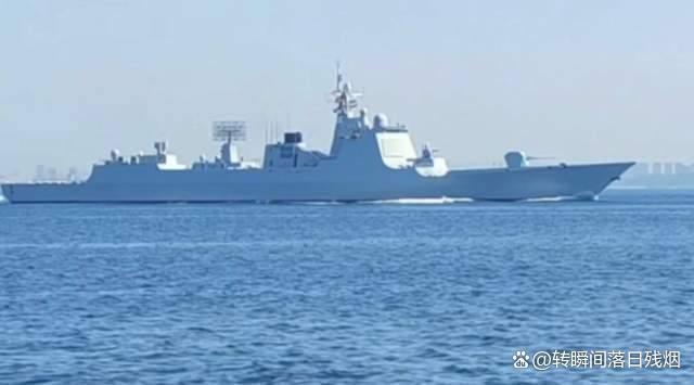 抗战老兵登上052D直呼中国海军伟大
