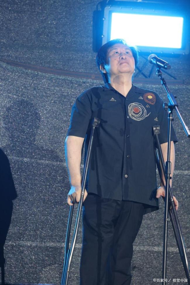 机长解析轮椅无法推入飞机潜在原因