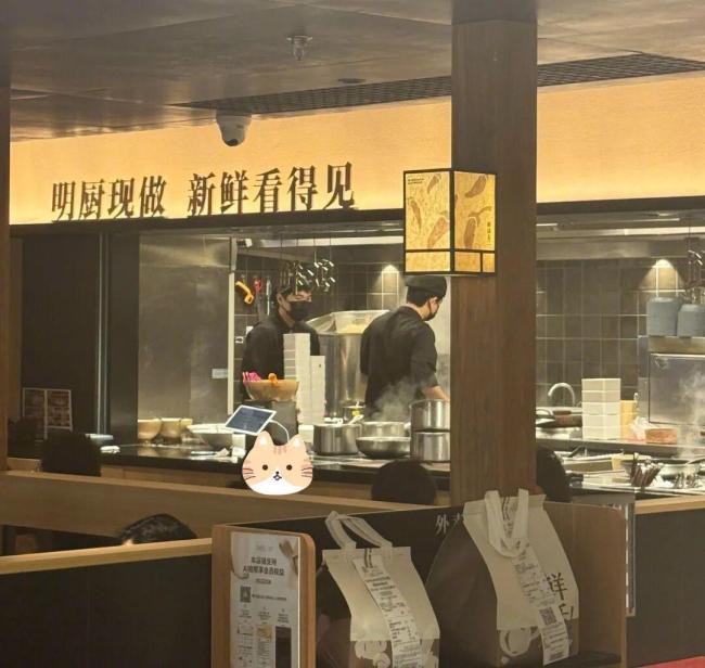 7分钟上齐3道菜,太二酸菜鱼“活鱼现做”遭质疑