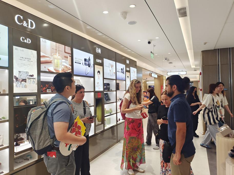 广州市内免税店。通讯员供图