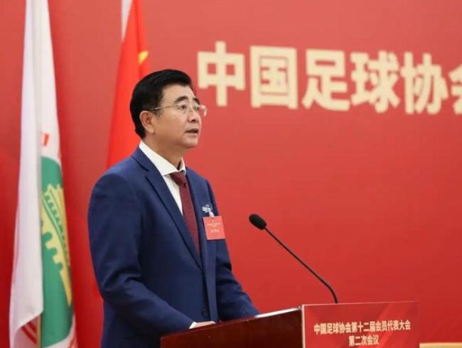 马德兴叹息:中国足协每任领导花2年才弄懂足球 然后就被轮岗了