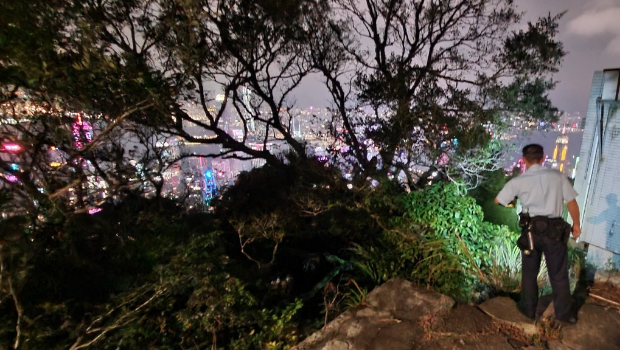 复活节长假期，警联同飞行服务队港岛多区海陆空巡逻 。警方图片