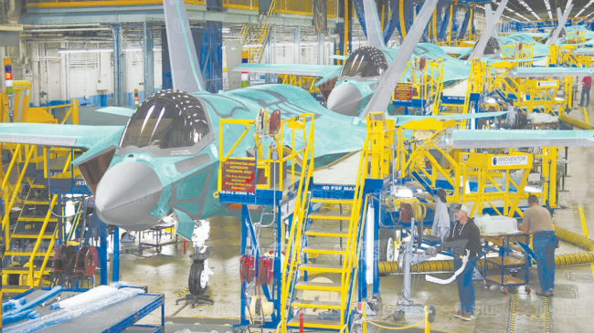 升级受阻拖累交付,战略盟友纷纷“退单”,美F-35战斗机陷入内外交困