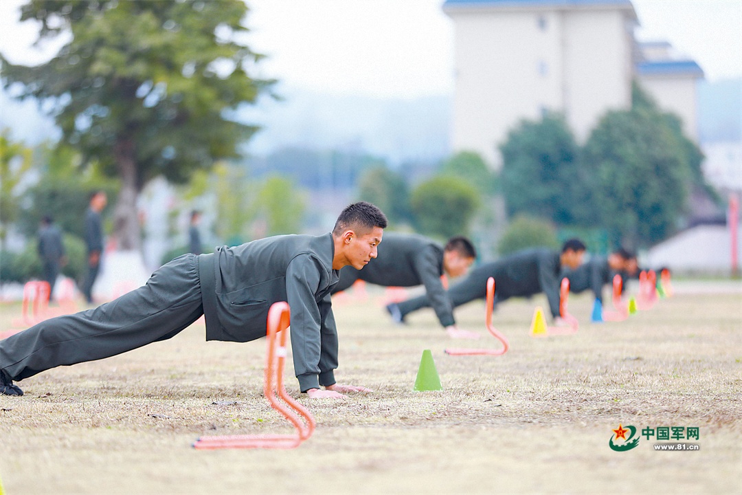 “冠军教练团队”到来后,他们解锁了更多“夺冠密码”