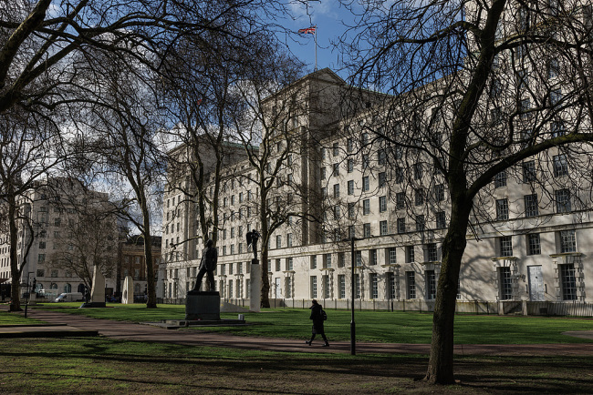 英媒：英国皇家海军将缩减在中国周边训练规模