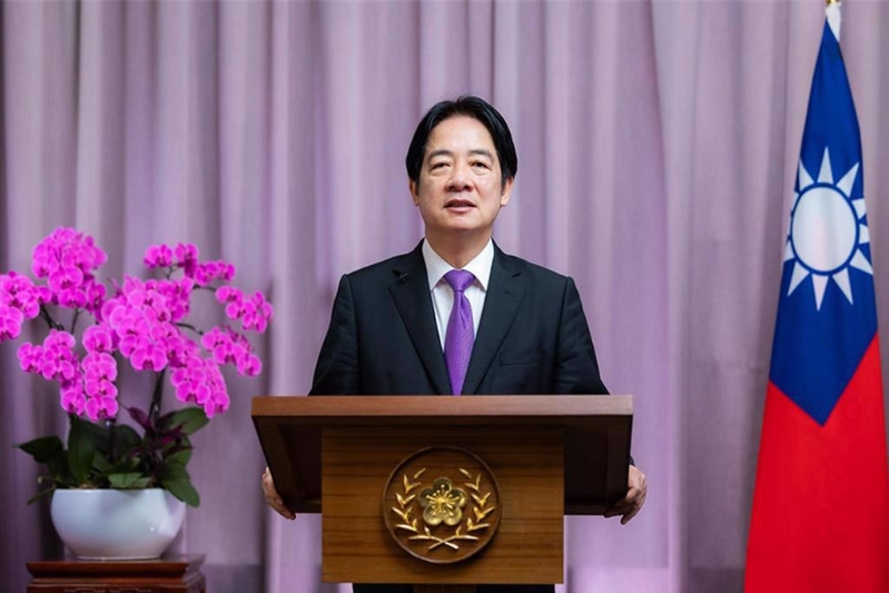 赖清德12日向「国际扶轮3523地区地区2025年地区年会开幕式」演讲。图／总统府资料照