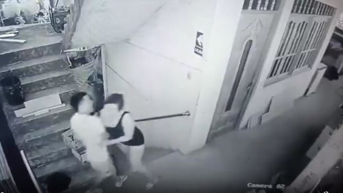 秘鲁情侣闹大交 秘鲁情侣闹大交