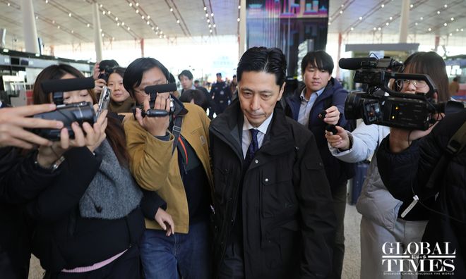 【现场】来华磋商的日本外交官离开北京