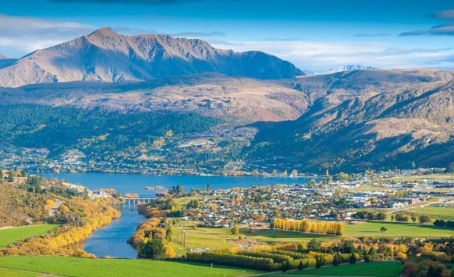 中国公民持有效澳大利亚签证今起可免签入境新西兰