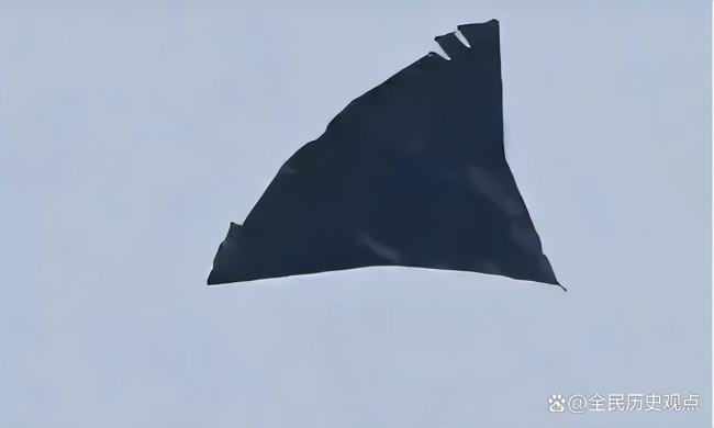 美军确定六代机后，中国六代机第三次试飞，进展神速背部高清展示 歼36领跑未来空战
