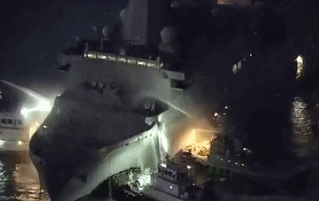 美军船坞运输舰，大火持续12小时……