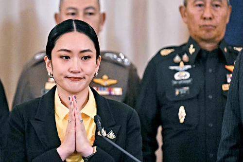 佩通坦就通话录音遭泄漏一事道歉。 佩通坦就通话录音遭泄漏一事道歉。