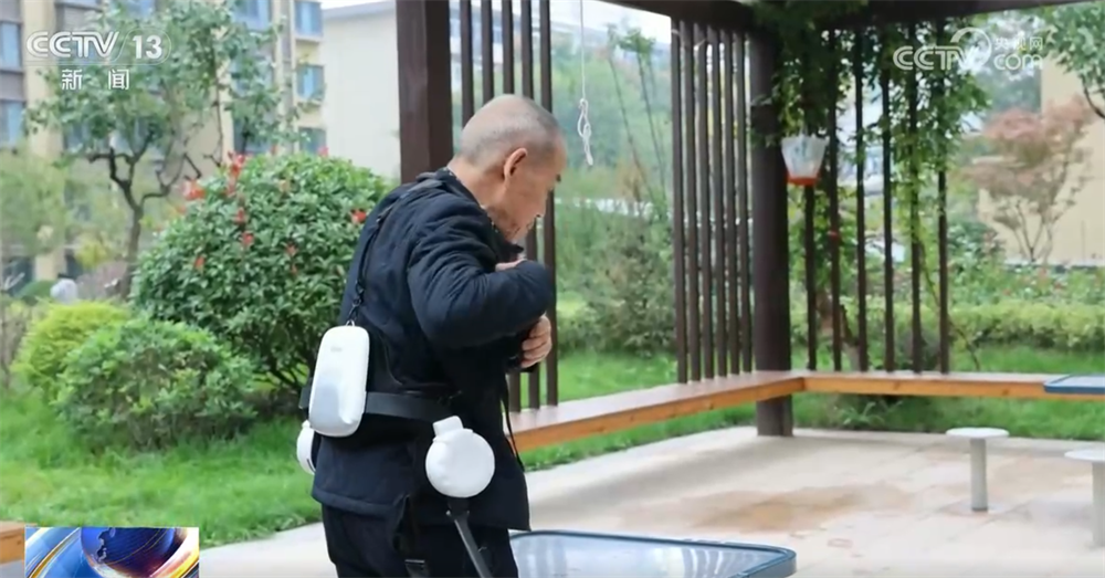 “科技范儿”“悦己型”……银发消费花式“上新”潜能迸发 服务供给加速升级