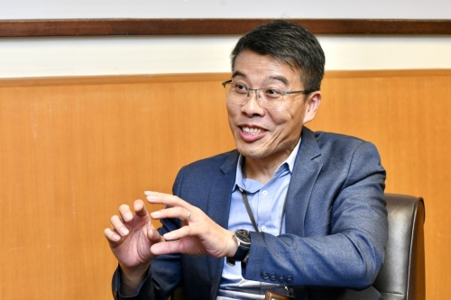 惩教署高级监督（整合科技）李英伟。