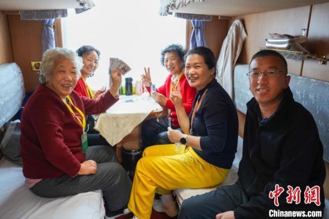西安铁路局首开“药王山庙会”旅游专线列车