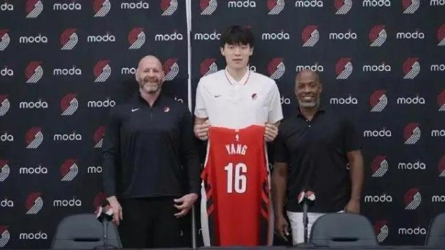 杨瀚森开拓者发布会