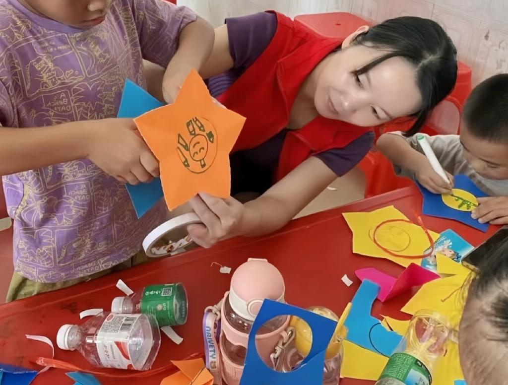 会外看会|政府工作报告关于孩子的这些内容,“暖心又治愈!”