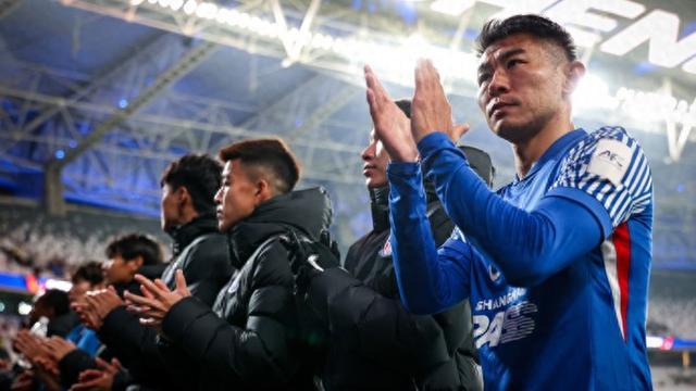 再见，于汉超！很遗憾，申花队没能为“猴哥”写上一个漂亮的结尾