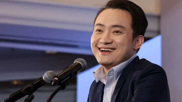 拥143万个“特朗普币”的孙宇晨宣布，会出席周四举行的美国总统晚宴。