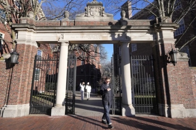 美国联邦法官 叫停 禁止哈佛大学招收国际学生政策