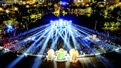 广州国际灯光节黄埔区分会场。 李剑锋摄/光明图片